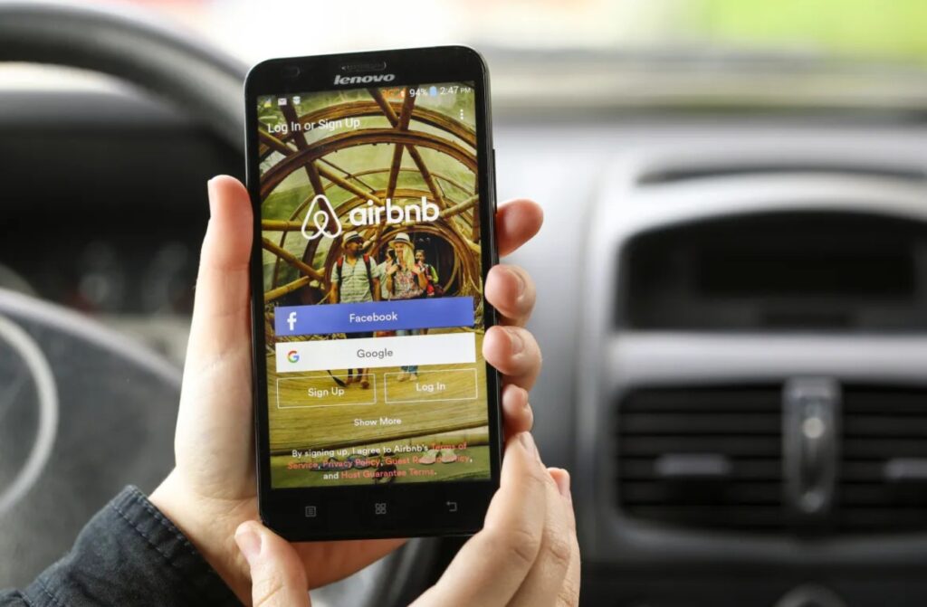 Airbnb po cichu wprowadza bota AI do obsługi klienta w USA